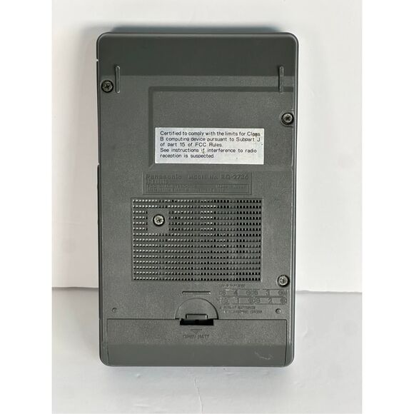 Panasonic RQ-2736 Slim Line portable cassette tape recorder - Picture 2 of 6